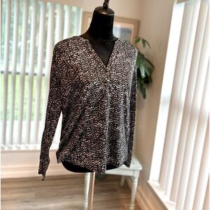 H&M black and white top